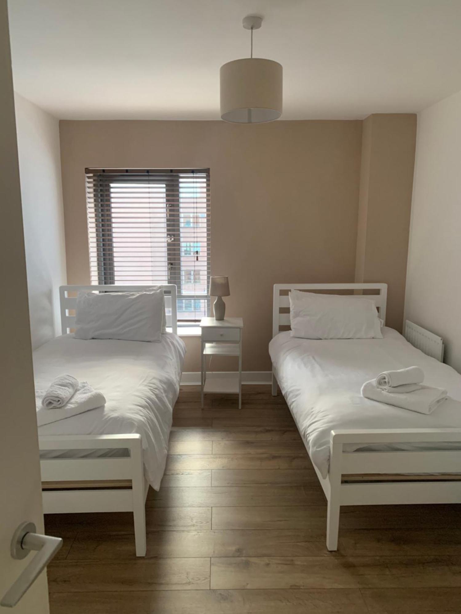 Best Location In Belfast! Free Parking 外观 照片